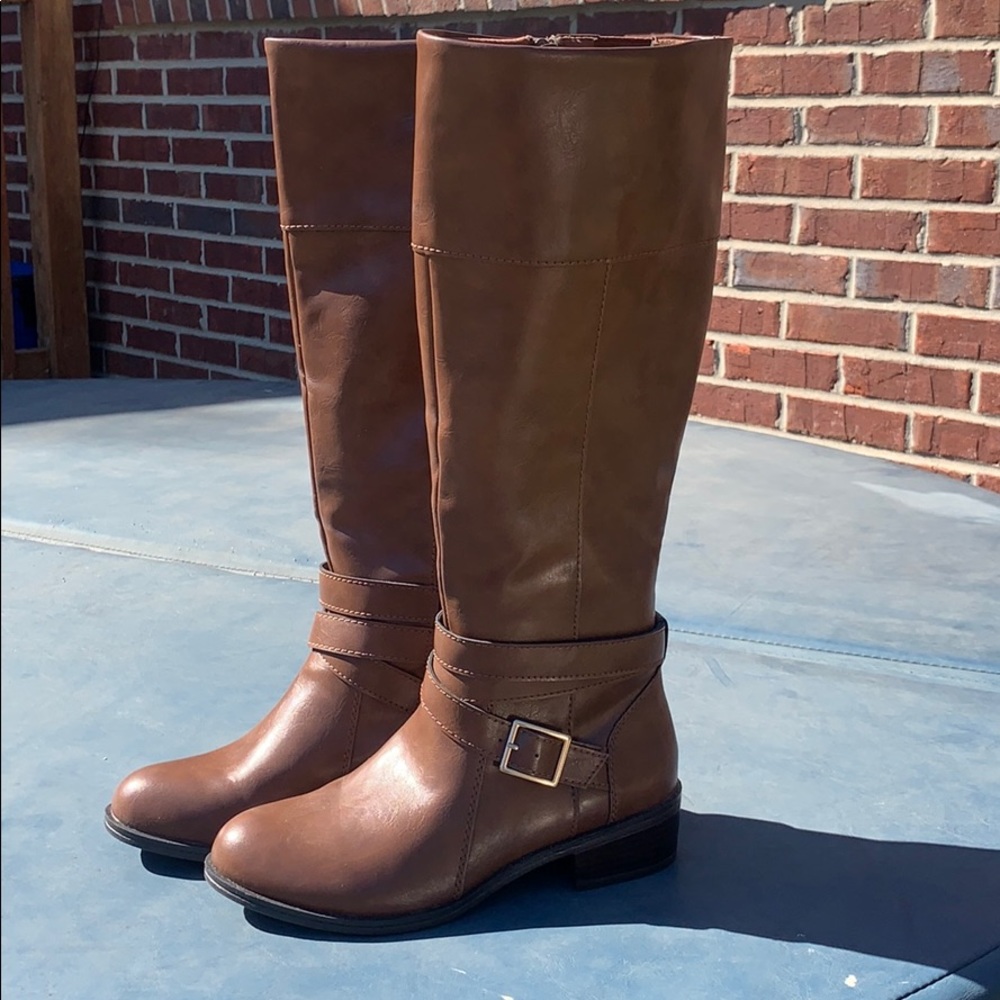 Arizona faux leather boots